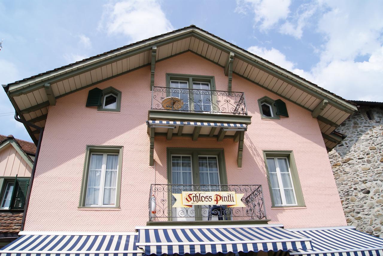 Hotel Schlosspintli Spiez Exteriér fotografie